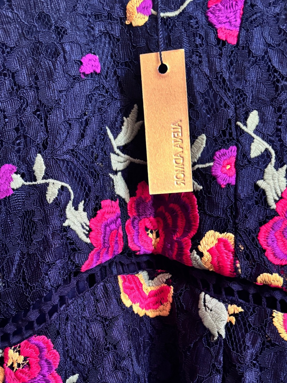 NWT Alexia Admor Black Lace Embroidered Floral Bell Sleeve Dress Size 10 - Picture 9 of 9